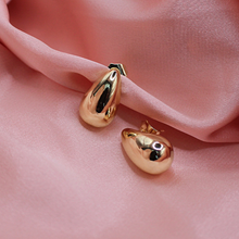 Load image into Gallery viewer, Gold Drop Midi Earrings
