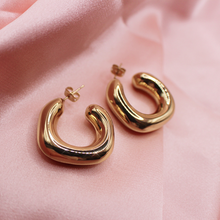 Load image into Gallery viewer, Squared Hoops
